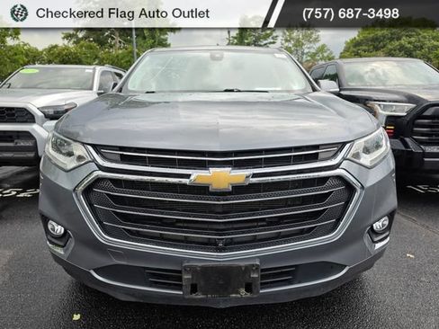Used 2021 Chevrolet Traverse Premier FWD image 2