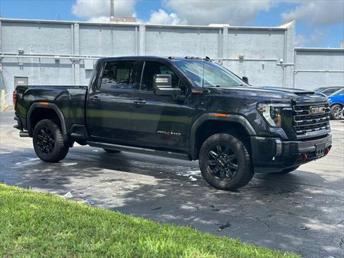 Used 2024 GMC Sierra 2500 AT4 w/ AT4 Premium Plus Package AWD/4WD image 9