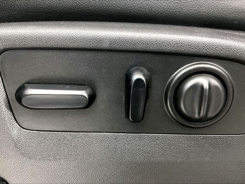 Used 2019 GMC Sierra 1500 AT4 w/ AT4 Premium Package AWD/4WD image 29
