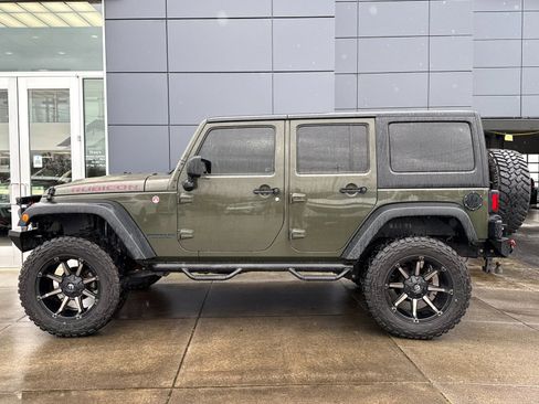 Used 2016 Jeep Wrangler Unlimited Rubicon image 6