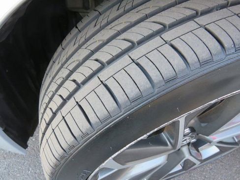 Used 2022 Toyota Corolla SE image 33