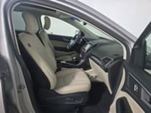 Used 2017 Ford Edge Titanium w/ Equipment Group 301A image 3