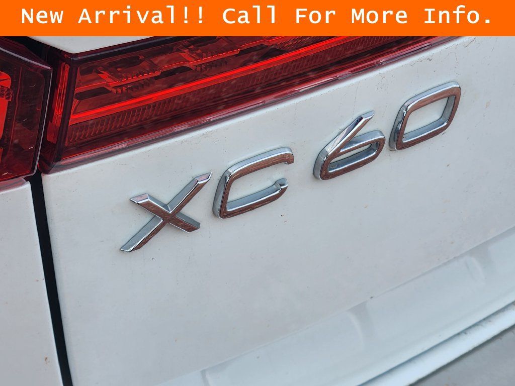 Used 2021 Volvo XC60 T5 Inscription w/ Climate Package AWD/4WD image 11
