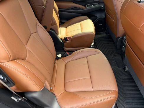 Used 2025 Subaru Ascent Touring image 19