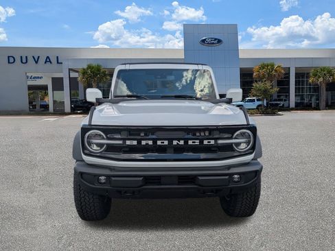 New 2025 Ford Bronco Outer Banks w/ Sasquatch Package image 8