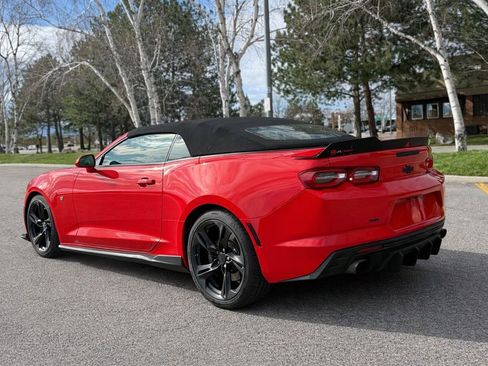 Used 2019 Chevrolet Camaro SS image 7