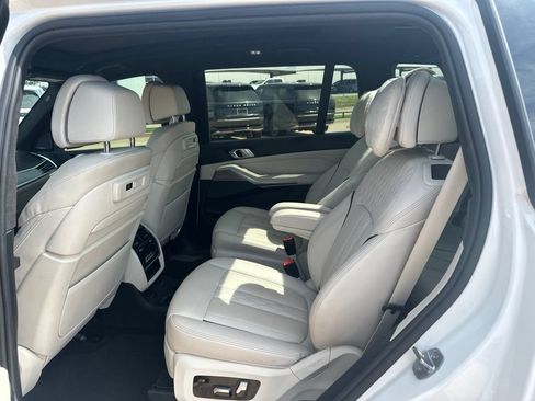 Used 2020 BMW X7 M50i AWD/4WD image 5