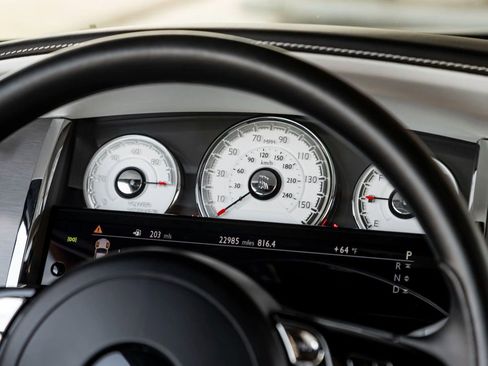 Used 2018 Rolls-Royce Wraith image 14