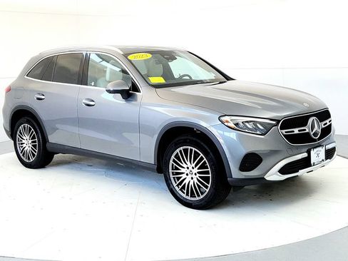 Used 2023 Mercedes-Benz GLC 300 4MATIC image 7