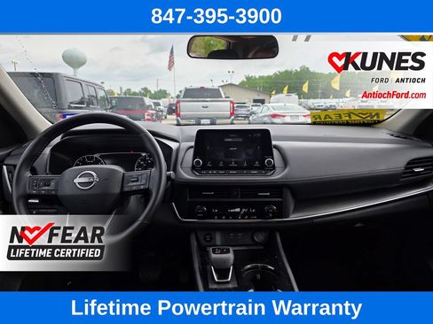 Used 2025 Nissan Rogue SV FWD image 13