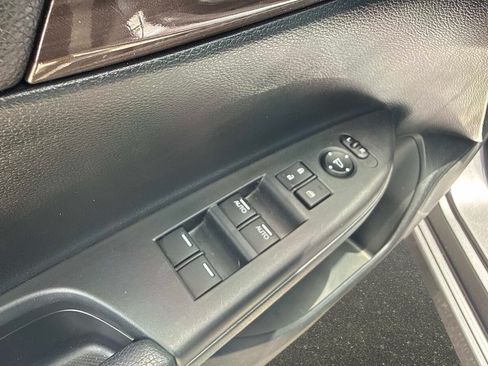 Used 2017 Honda Accord Touring image 15
