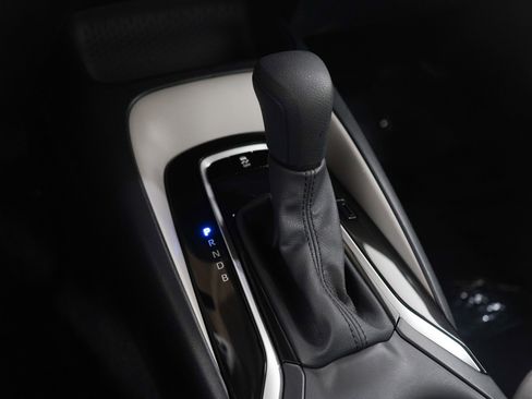 Used 2026 Toyota Corolla LE image 22