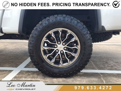 Used 2022 Chevrolet Colorado ZR2 AWD/4WD image 7