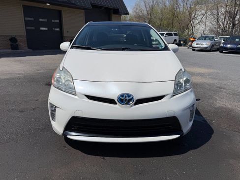 Used 2013 Toyota Prius Four w/ Deluxe Solar Roof Pkg image 3