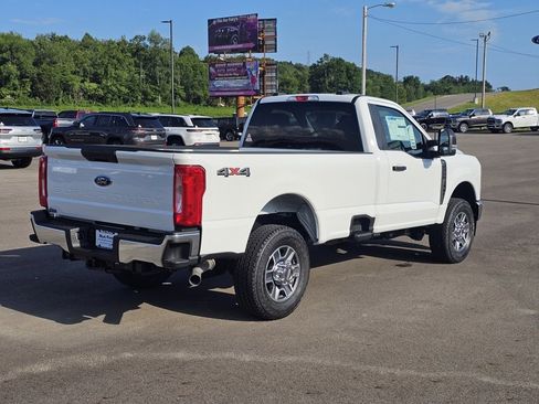 New 2025 Ford F350 XLT image 5
