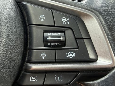 Used 2020 Subaru Forester Premium image 32