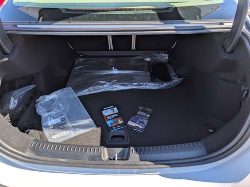 New 2026 Mercedes-Benz E 350 4MATIC Sedan image 17