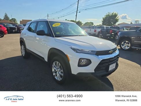 Used 2021 Chevrolet TrailBlazer LS AWD/4WD image 1