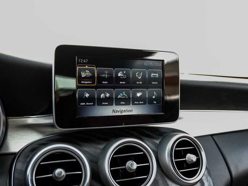 Used 2018 Mercedes-Benz C 300 Cabriolet image 30