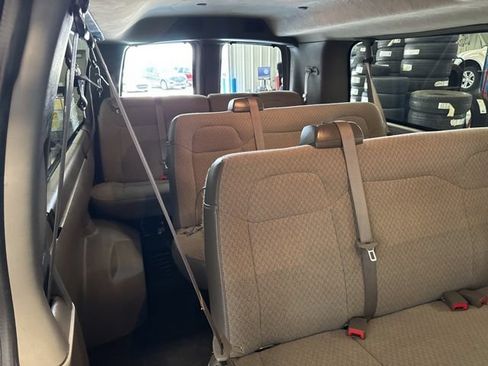 Used 2025 GMC Savana 3500 LT w/ LT Preferred Equipment Group RWD image 18