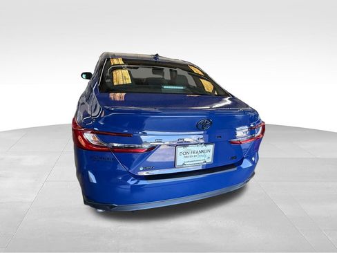Used 2025 Toyota Camry SE w/ Multimedia Upgrade Package FWD image 4