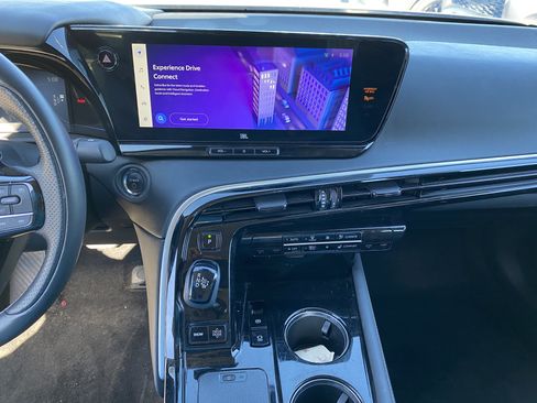 Used 2023 Toyota Mirai w/ Advanced Technology Package RWD image 19