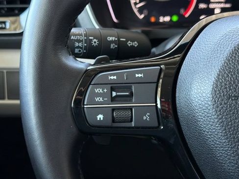Certified 2025 Honda Pilot EX-L image 30