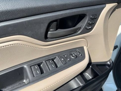 Used 2019 Honda Odyssey EX-L image 12