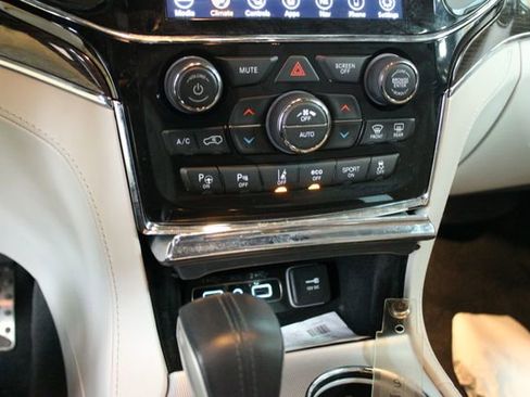 Used 2021 Jeep Grand Cherokee Summit image 23