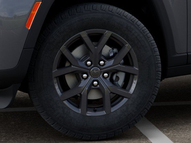 New 2027 Jeep Grand Cherokee Altitude AWD/4WD image 8