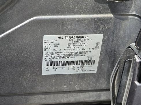 Used 2024 Ford Edge SE w/ Black Appearance Package image 21