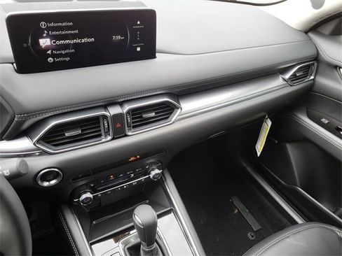 New 2025 MAZDA CX-5 AWD 2.5 S w/ Premium Plus Pkg image 17