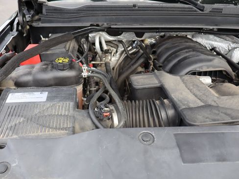 Used 2016 Chevrolet Suburban LT AWD/4WD image 40
