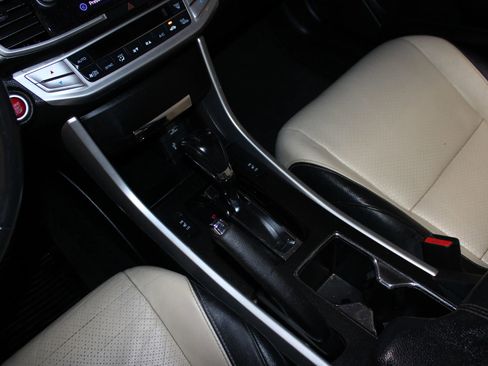 Used 2015 Honda Accord EX-L image 19