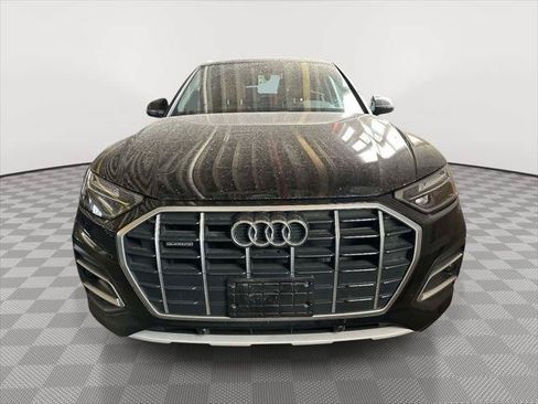 Used 2023 Audi Q5 Premium w/ Convenience Package AWD/4WD image 2