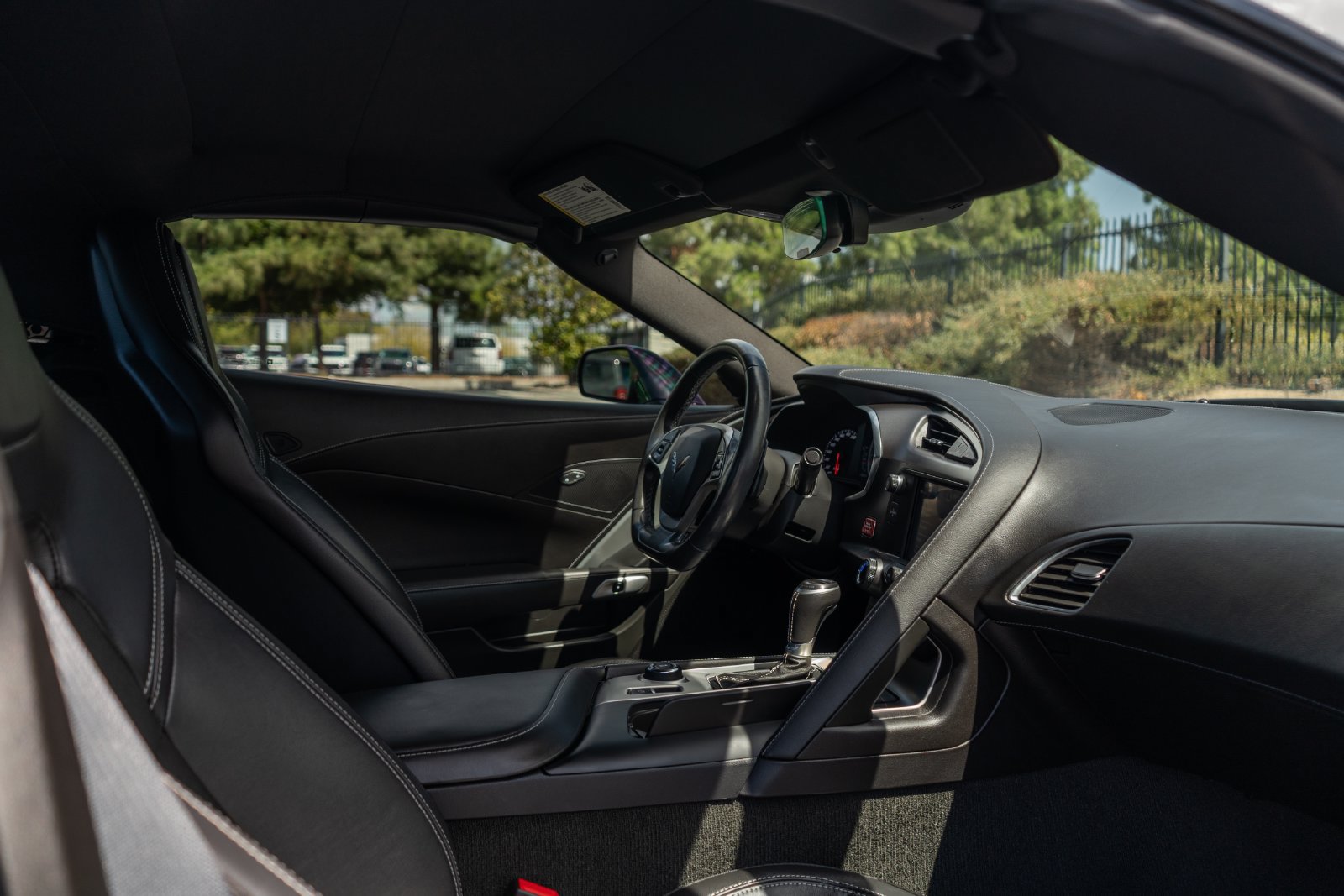 Used 2019 Chevrolet Corvette Stingray Convertible w/ 1LT RWD image 21