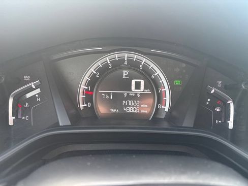 Used 2019 Honda CR-V LX image 19