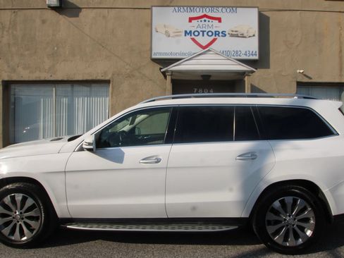 Used 2017 Mercedes-Benz GLS 450 4MATIC w/ Premium Package image 5