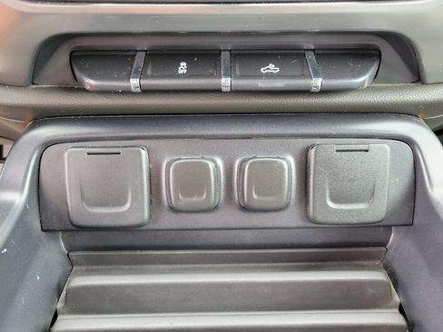 Used 2015 Chevrolet Silverado 1500 LTZ AWD/4WD image 20