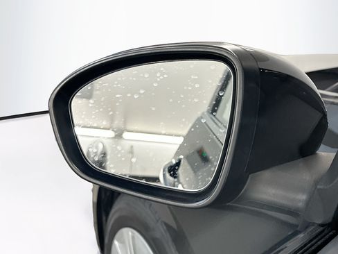 Used 2025 Nissan Sentra S FWD image 16