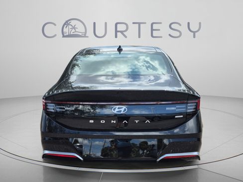 New 2026 Hyundai Sonata SEL FWD image 4