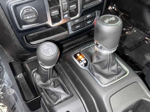 Used 2024 Jeep Wrangler Sahara w/ Technology Group image 28