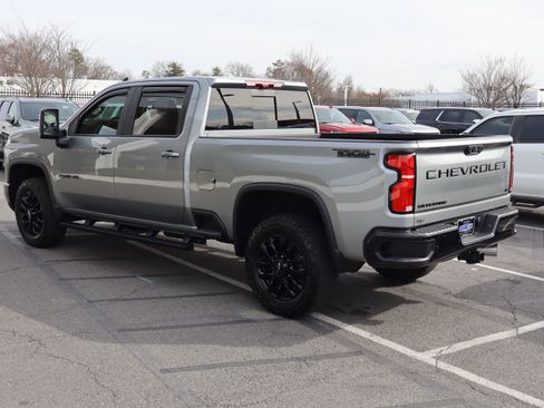 Used 2025 Chevrolet Silverado 2500 LT w/ Trail Boss Package image 8