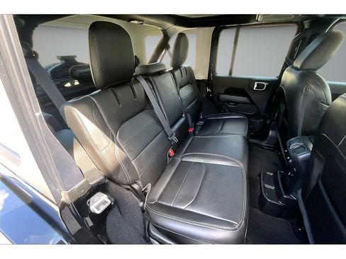 Used 2023 Jeep Wrangler Unlimited Sahara w/ Cold Weather Group AWD/4WD image 42