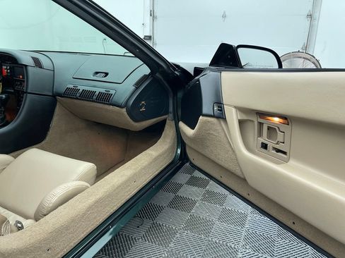Used 1992 Chevrolet Corvette Convertible RWD image 32