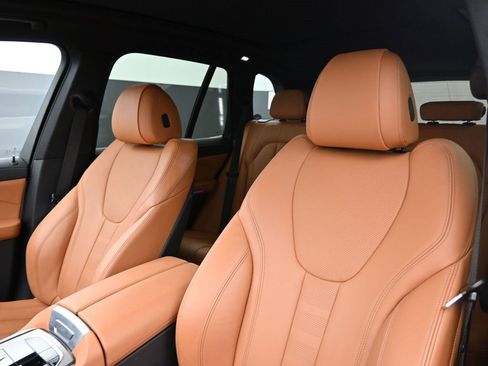 Certified 2022 BMW X5 sDrive40i w/ Premium Package image 13