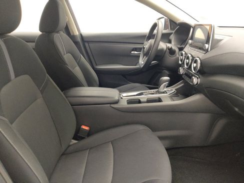 Used 2025 Nissan Sentra SV FWD image 21