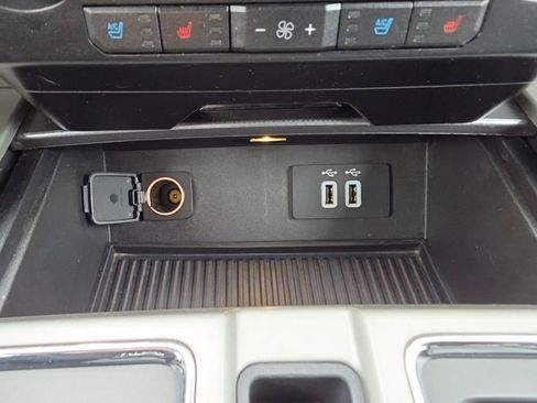 Used 2016 Ford F150 Lariat w/ Equipment Group 502A Luxury AWD/4WD image 21