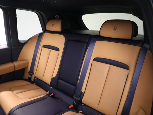 New 2026 Rolls-Royce Cullinan image 22