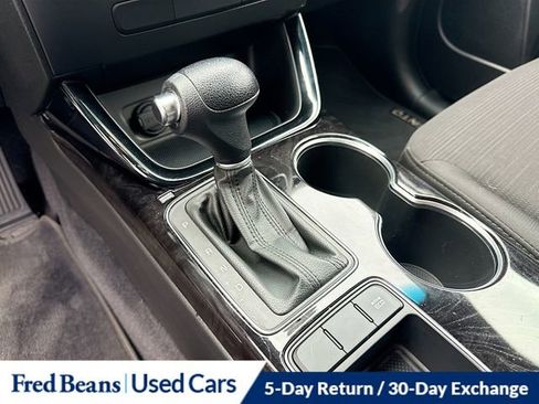 Used 2015 Kia Sorento LX image 16